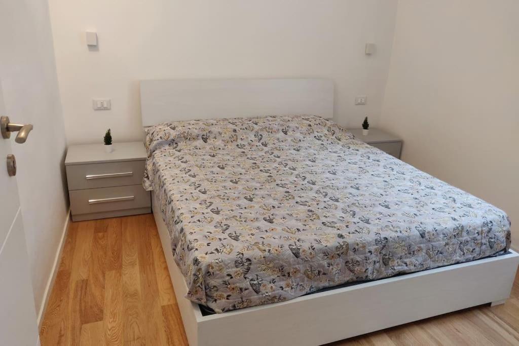 La Casa Di Dani Apartment Генуа Екстериор снимка
